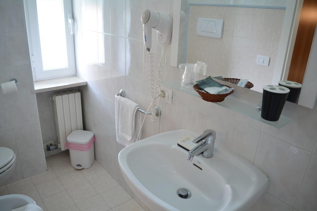 לאזיסה Villa Chiara מראה חיצוני תמונה