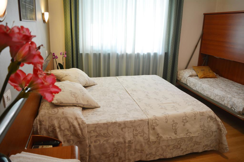 לאזיסה Villa Chiara מראה חיצוני תמונה